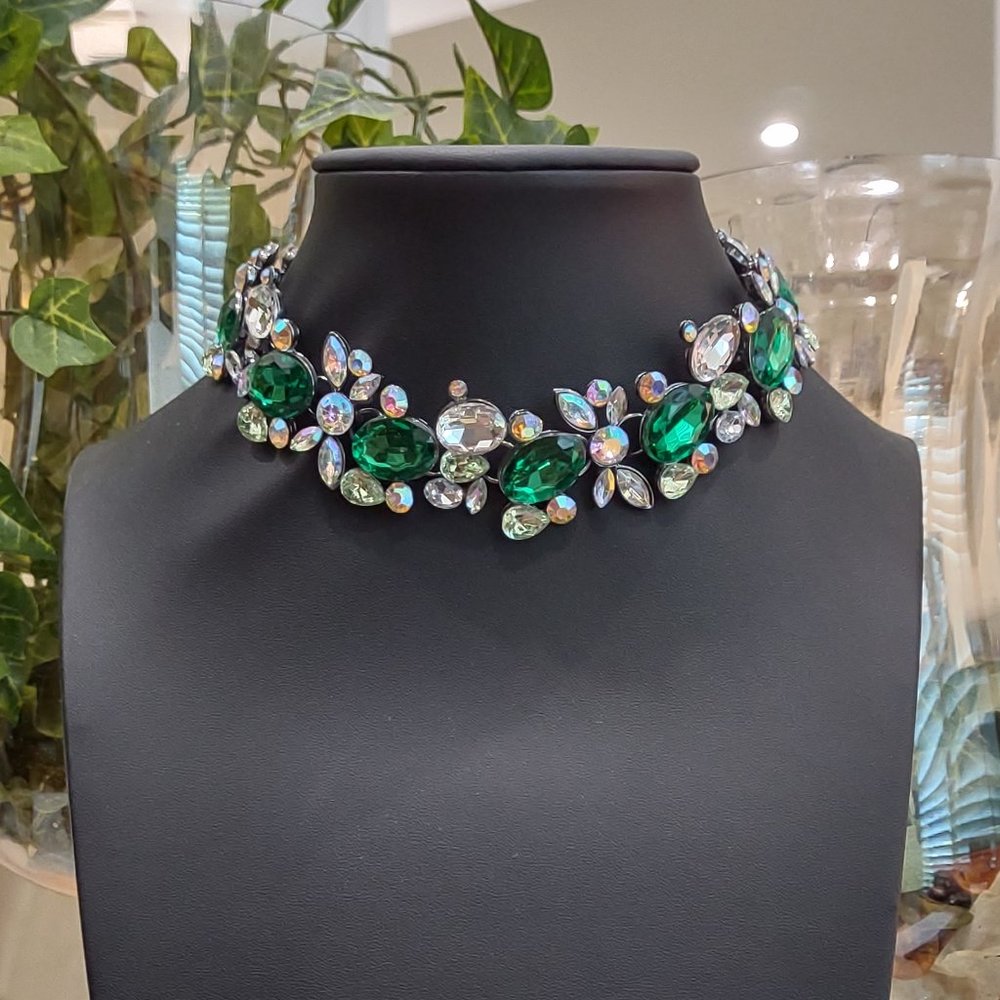 Emerald and Crystal Choker Necklace - Picture 2 of 5